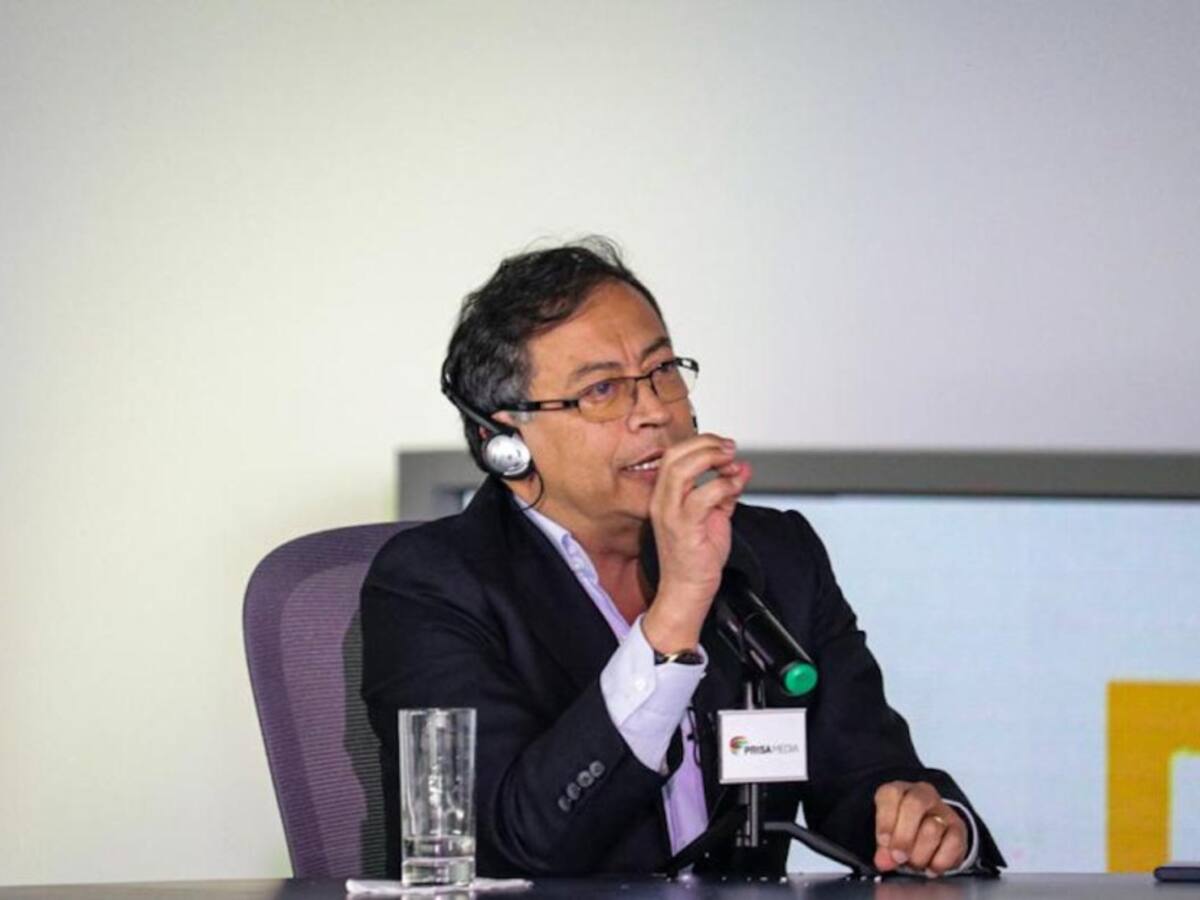 La controversial valla en contra de Gustavo Petro: "P de Picota"
