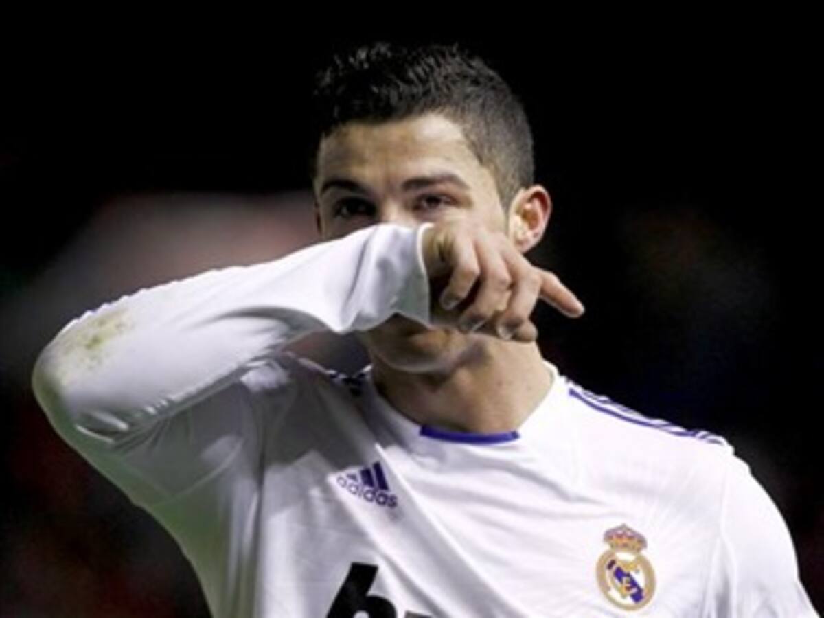 El Madrid sufre una herida de siete puntos en su pelea con el Barcelona en España