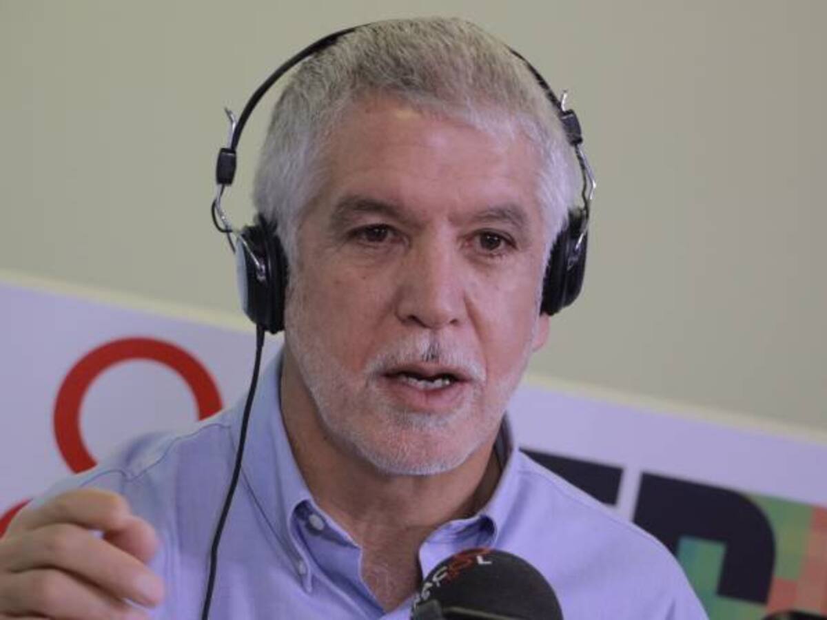 Peñalosa debe hacer más diálogo popular con los bogotanos: Concejal