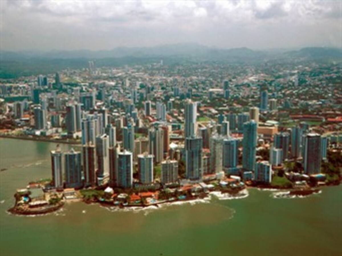 Panamá espera salir de la lista gris de paraísos fiscales, antes de 2011