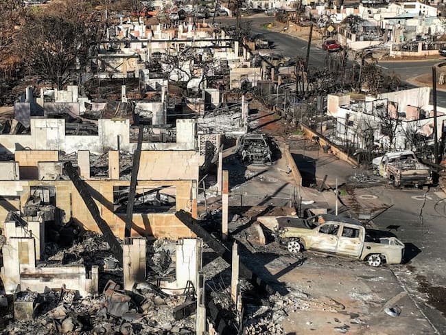 Incendios en Maui no han permitido acceso de los cuerpos de rescate a todo el territorio