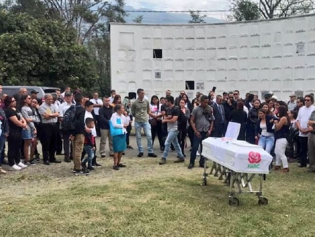 Despiden en Medellín a excombatiente asesinado en Ituango
