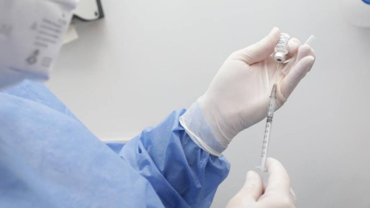 La explicación de la Clinica el Foscal por vacuna vacia a abuela