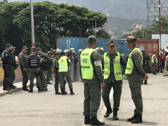 Militares venezolanos deberán acogerse a programas del gobierno colombiano