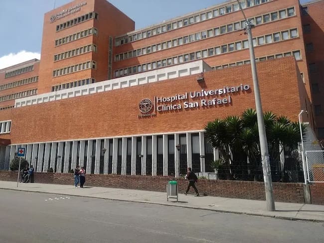 Clínica San Rafael: salida de especialistas obedece a modificación contractual por crisis financiera