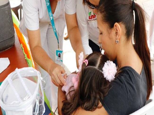 Inició la vacunación de niños de 3 a 11 años en Santander