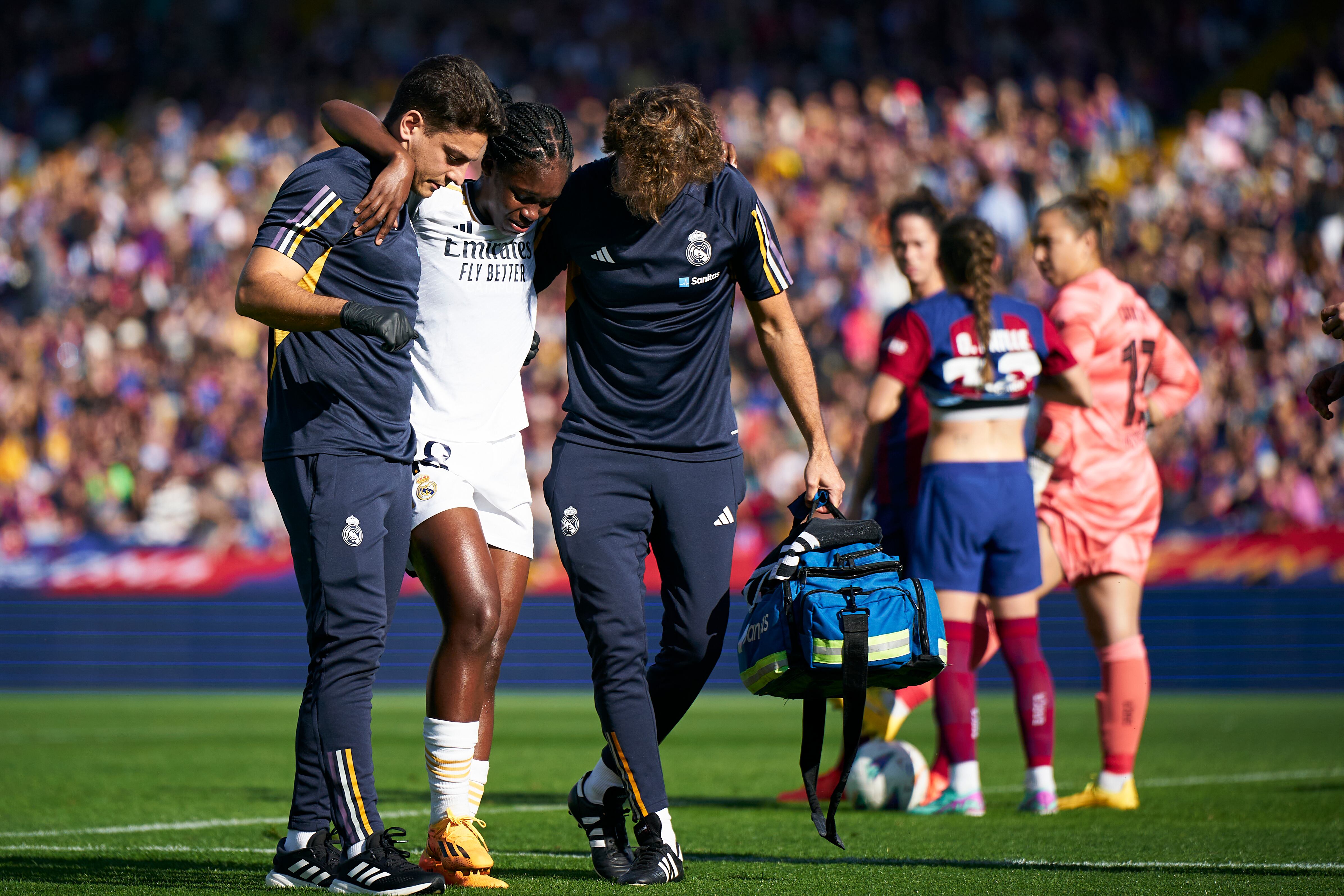 Linda Caicedo tras la lesión | Foto: Manuel Queimadelos/Quality Sport Images/Getty Images