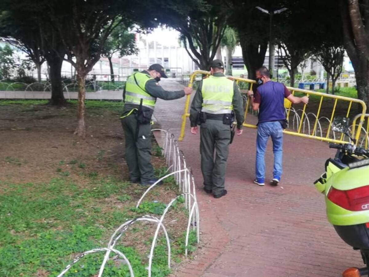 Iniciaron cierres en la plazoleta de la quindianidad en Armenia