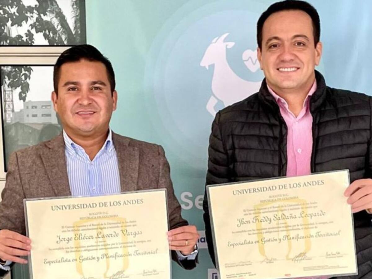 Dos Caldenses con los mejores promedios de Planeación de territorio