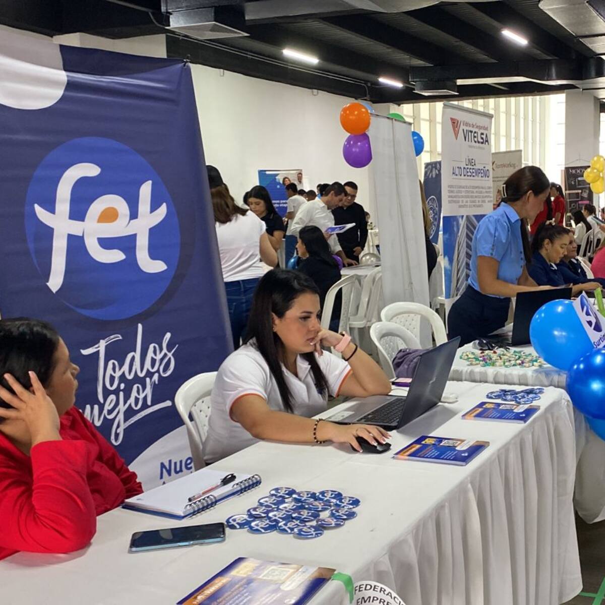 Empleatón en Neomundo: hay 2.000 vacantes