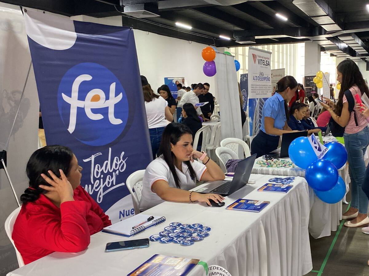 Empleatón en Neomundo: hay 2.000 vacantes