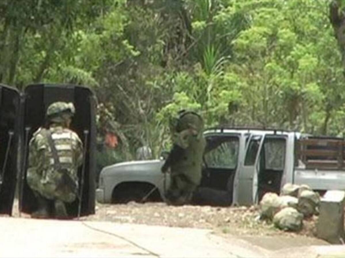 En Arauca hay carreteras cerradas por la instalación explosivos del ELN