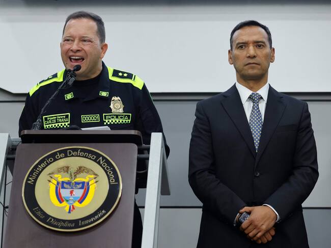 AME1005. BOGOTÁ (COLOMBIA), 21/04/2025.- El ministro de Defensa de Colombia, Pedro Sánchez, habla sobre el balance de orden público durante la Semana Santa durante una rueda de prensa este lunes, en Bogotá (Colombia). EFE/ Mauricio Dueñas Castañeda