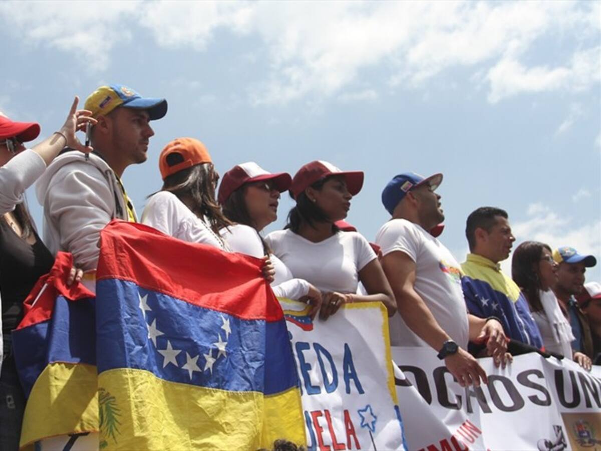 Distrito realiza caracterización de ciudadanos venezolanos asentados en Terminal
