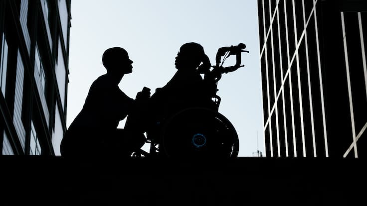 Desarrollan dispositivo para mejorar la postura de niños con parálisis cerebral: así funciona