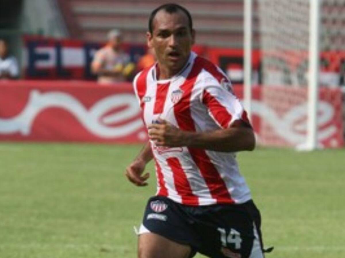 Hayder Palacio y Alex Comas le dan un ultimátum a Juan Cruz Real
