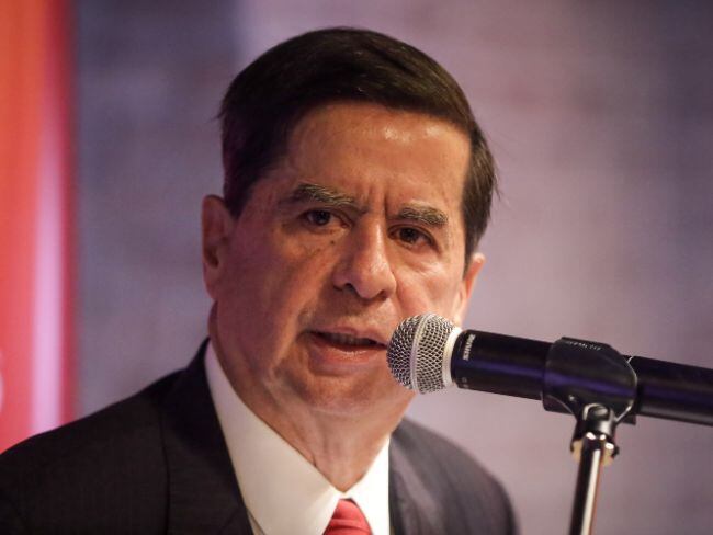 "Respaldó las quejas de los gobernadores por falta de concertación, pero advirtió que no se pueden desconocer los decretos y pidió diálogo con el Gobierno Nacional" Juan Fernando Cristo. 