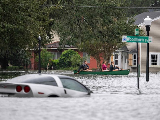 Aumenta a casi 80 los muertos por el paso del huracán Ian en Florida