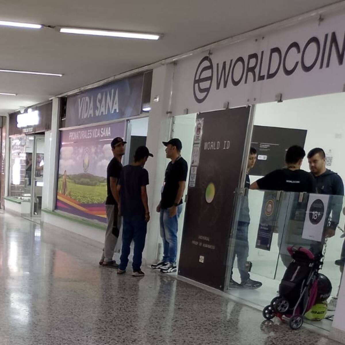 En Bucaramanga a habitantes de calle y extranjeros les pagan 40 mil pesos por el iris