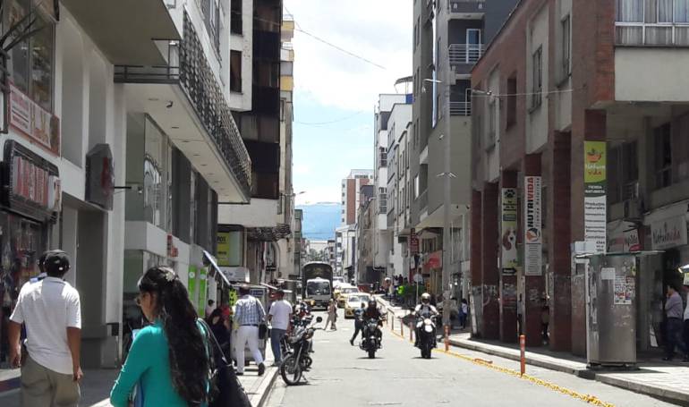 De lunes a viernes escuche 1150AM Las noticias de la región 