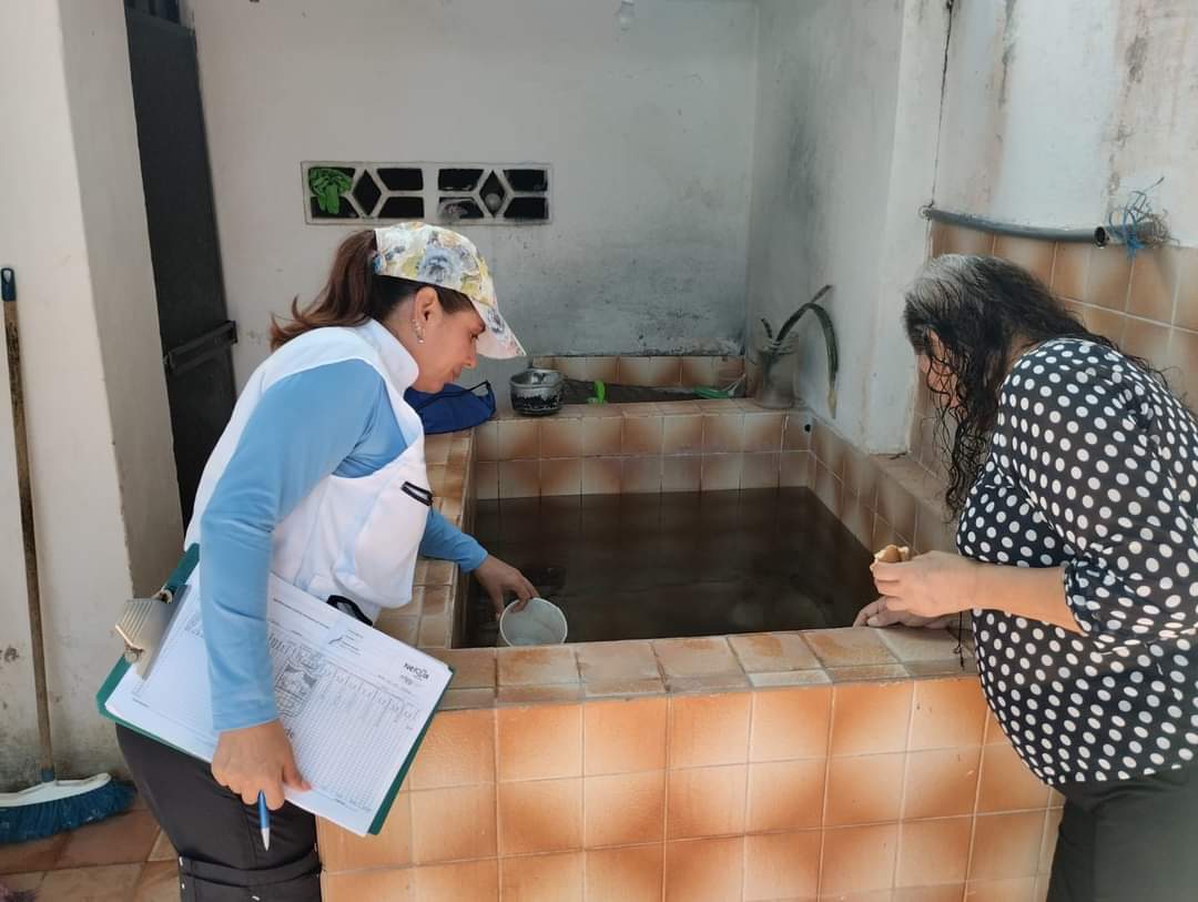 El llamado de atención es hacer limpieza en patios, lotes, avenidas. Foto Cortesía.