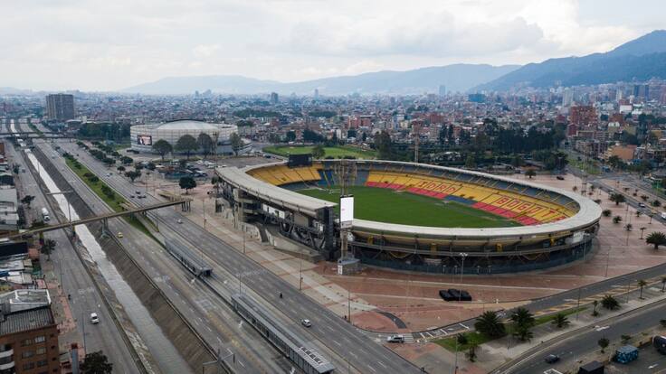 "Todo en cuarentena, menos el estómago": Vendedores de alimentos en estadios