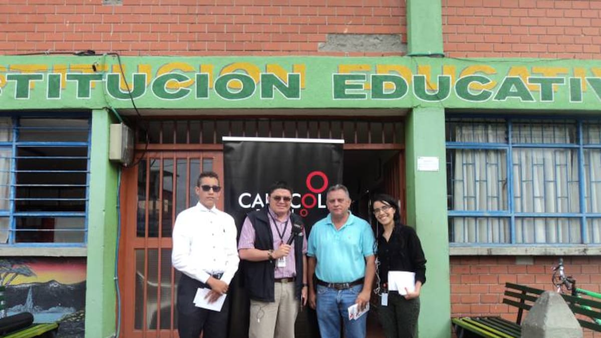 Caracol Radio visitó la comuna 11 El Caimo de Armenia y la institución educativa de este sector.