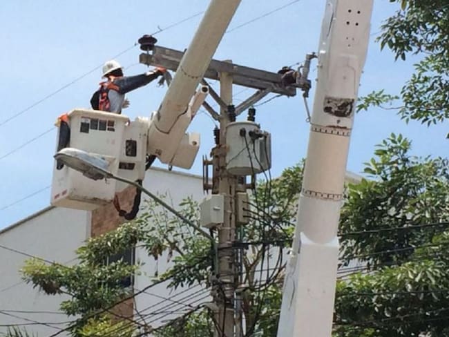 Pumarejo pide a Alumbrado Público apoyar a Electricaribe en mantenimientos