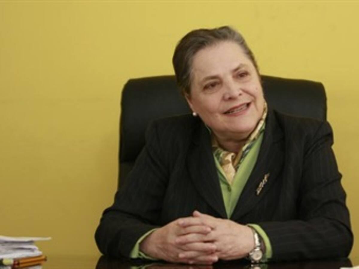 Clara López dispuesta a reunirse con las Farc para respaldar el proceso de paz