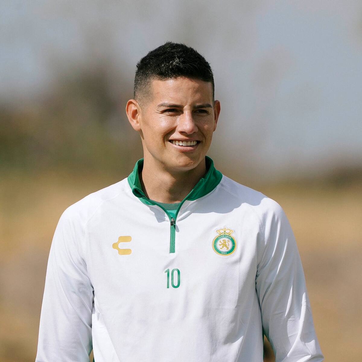 “Tener a James da felicidad”: figura de León llena de elogios al colombiano