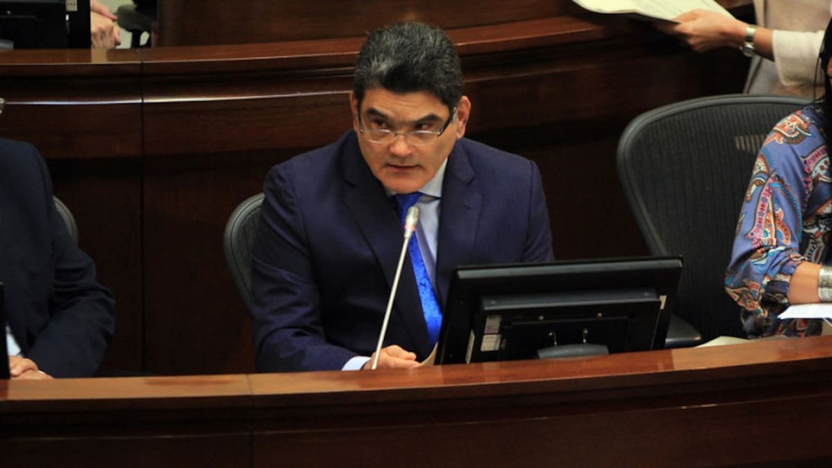 ¿Tiene Gregorio Eljach inhabilidades para ser elegido? Abogado responde a las dudas