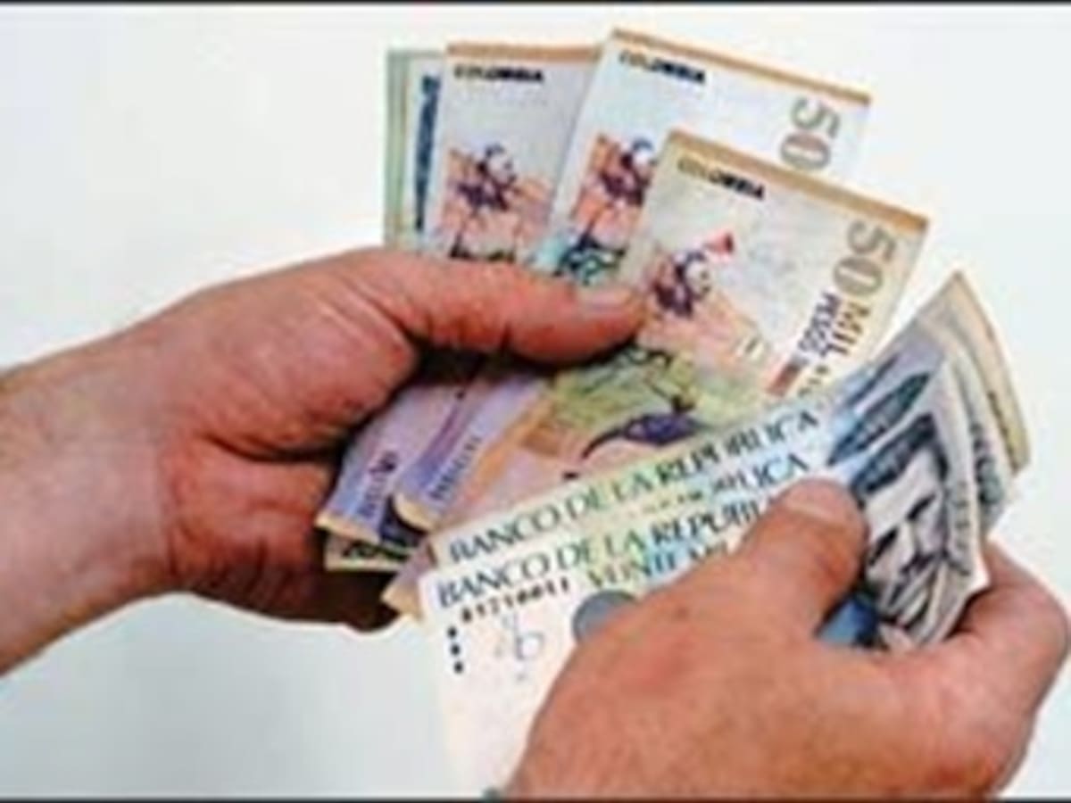 Revaluación del peso 'tumba' recaudos tributarios
