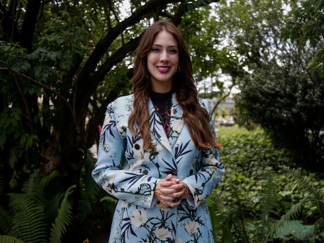 Esposa de Daniel Quintero confirma que respetarán decisión del CNE sobre candidatura presidencial