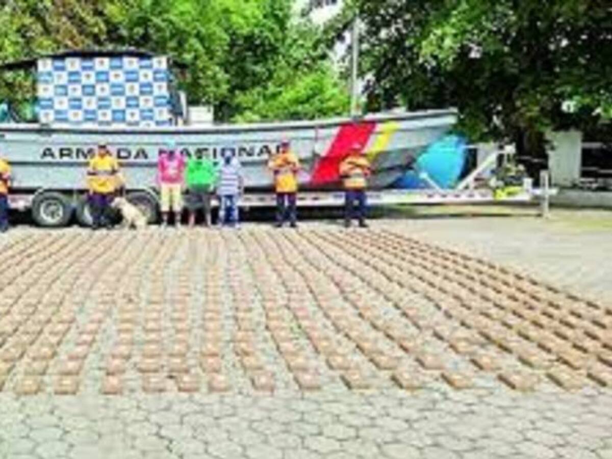 90 toneladas de cocaína incautadas dejan los operativos de la Armada este año en el pacífico
