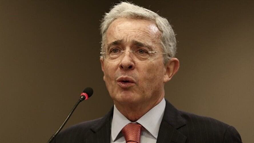 Uribe reaccionó a decisión que le obliga a retractarse por señalamientos contra Coronell. Foto: Colprensa