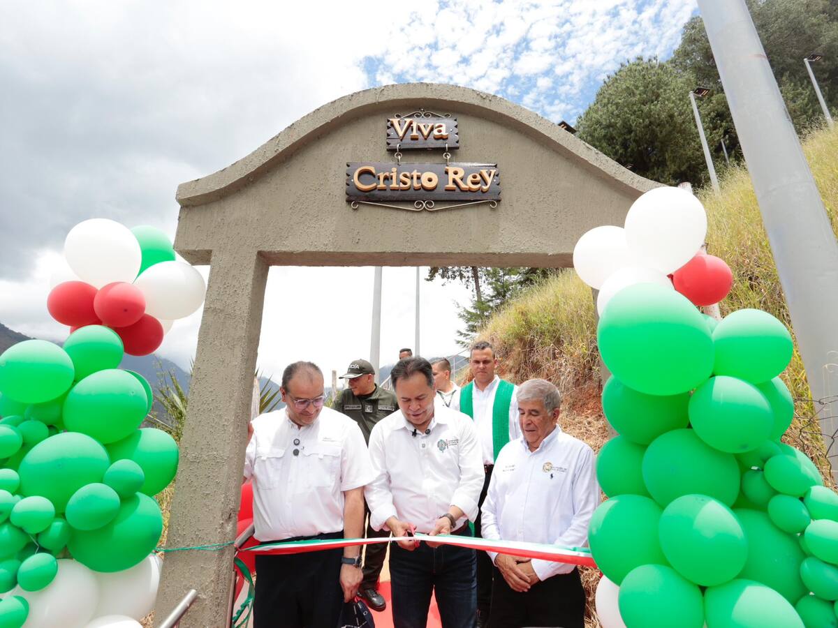 Maratónica jornada de entrega de obras en el municipio de Villa Caro