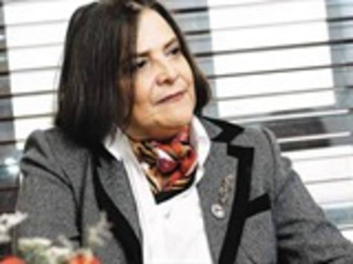 Clara López, Secretaria de Gobierno, dice que Bogotá está pagando los platos rotos por la ausencia de una política nacional
