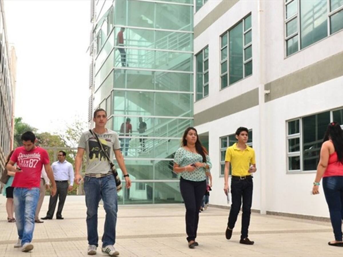 ¿La Uniautónoma no tiene como pagarle a sus maestros?