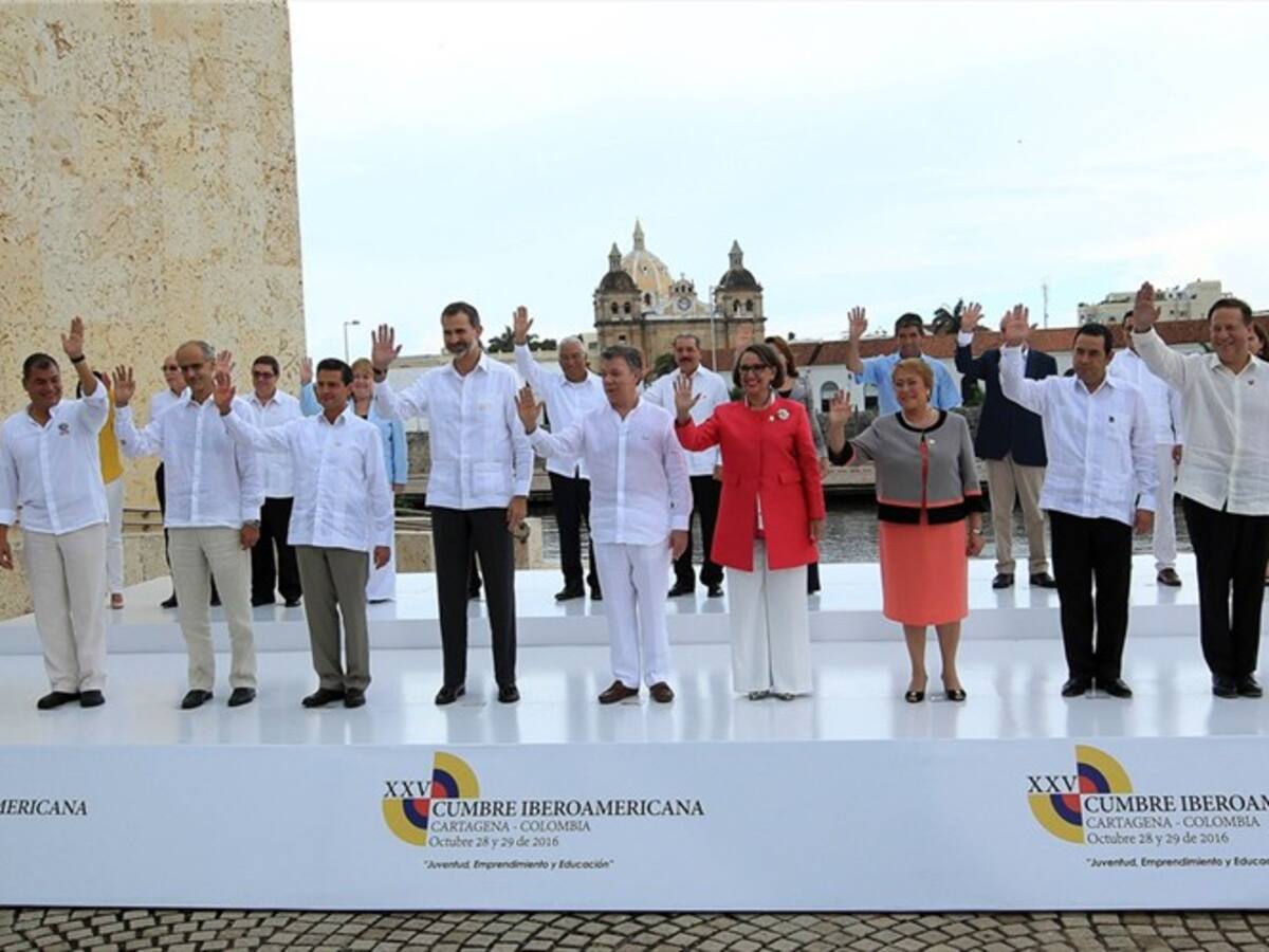 Veintidós países suscribieron el Pacto de las Juventudes en la Cumbre de Jefes de Estado