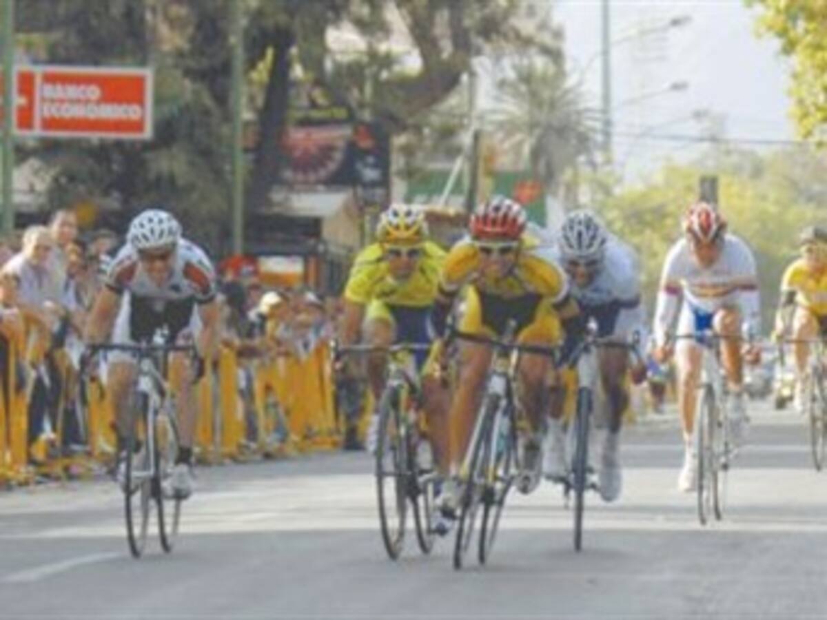 El colombiano Cristhian Talero ganó etapa en Vuelta a Bolivia