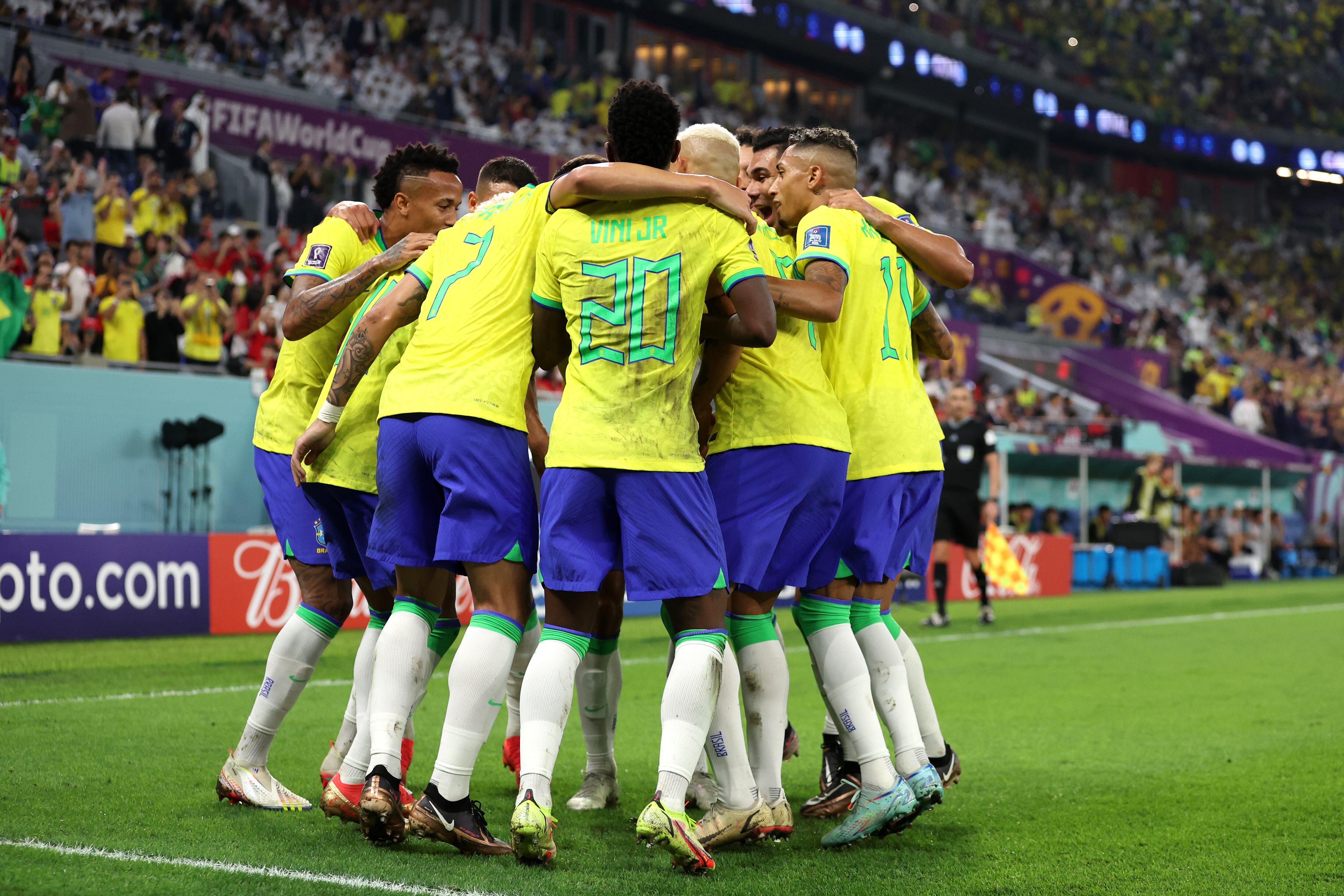 DOHA, QATAR - DECEMBER 05: Lucas Paqueta of Brazil celebrates with teammates after scoring the team's fourth goal during the FIFA World Cup Qatar 2022 Round of 16 match between Brazil and South Korea at Stadium 974 on December 05, 2022 in Doha, Qatar. (Photo by Francois Nel/Getty Images)