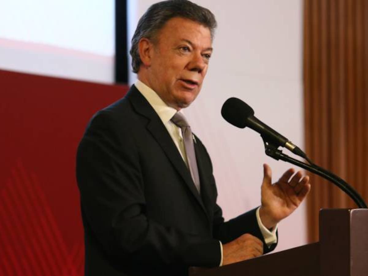 Acuerdo de desaparecidos es paso concreto para finalizar la guerra: Santos