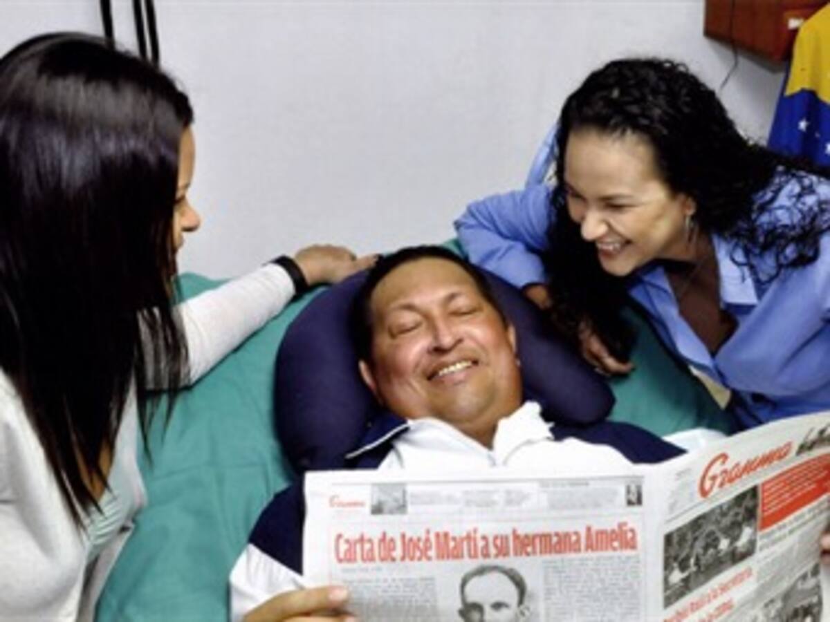 Gobierno ecuatoriano celebra fotos en las que Chávez aparece con sus hijas