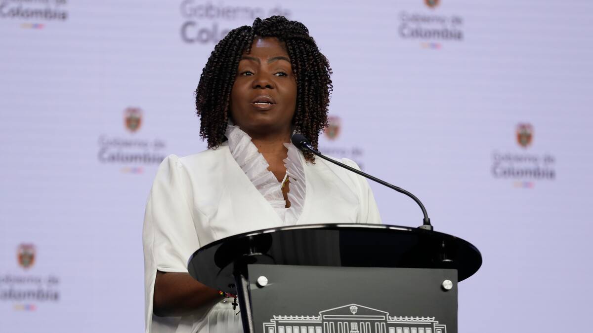 Francia Márquez informó presunto abuso de 2 mujeres por parte del coronel José Jhon Ruiz