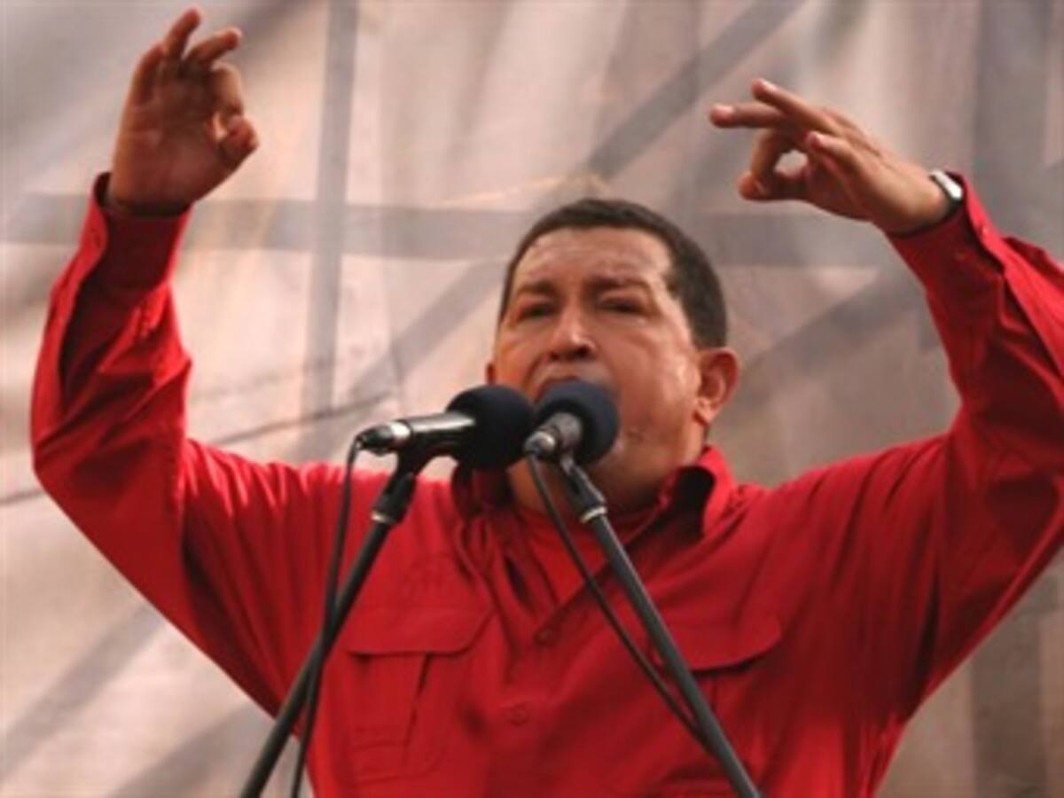 Obama 'se metió en la campaña' venezolana por el referéndum, dice Chávez