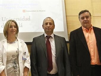 Equipo de investigación durante la presentación.