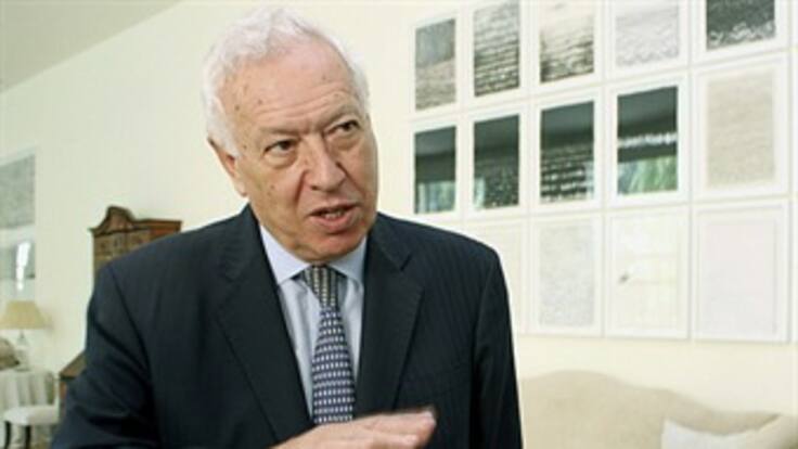 España apoyará la decisión que tome Santos ante un eventual diálogo con el Eln