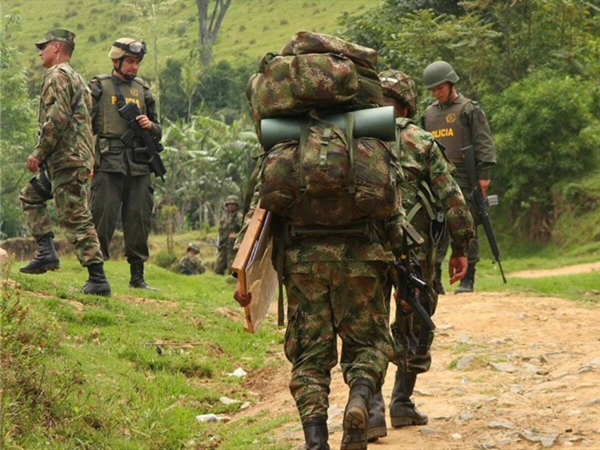 Córdoba: combates dejan dos soldados heridos y varios muertos del Clan del Golfo