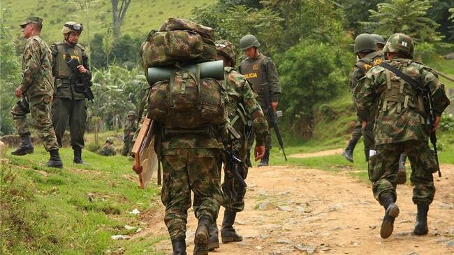 Los enfrentamientos se realizan en zona rural de Canalete.. Foto: Colprensa