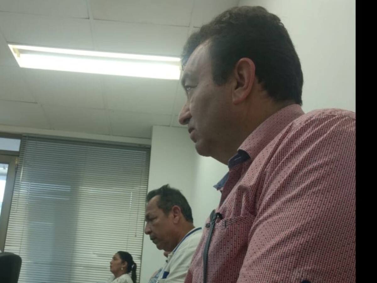 Imputaron cargos al exdirector regional del Sena y a otras tres personas